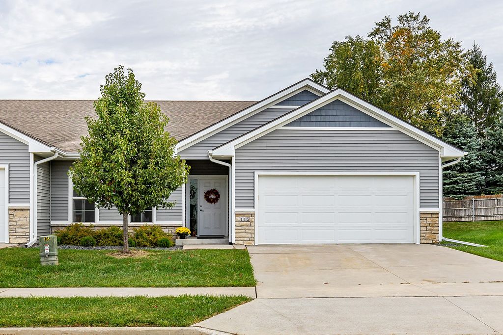 115 SE Silver Pointe Drive, Waukee, IA 50263