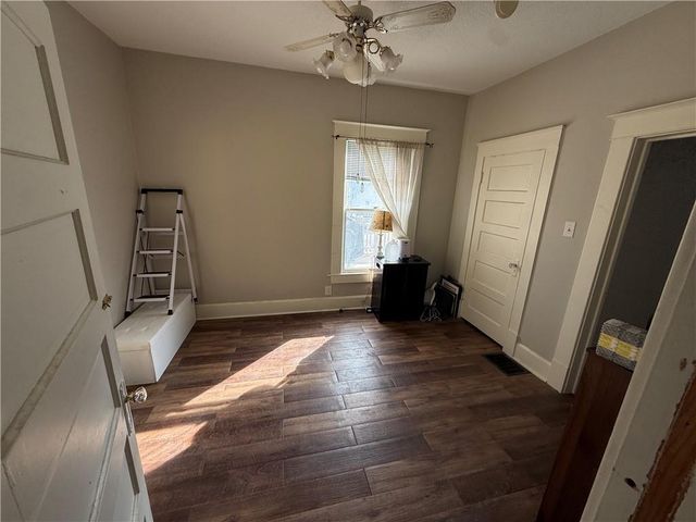 3131 St Joseph Avenue, St Joseph, MO 64505