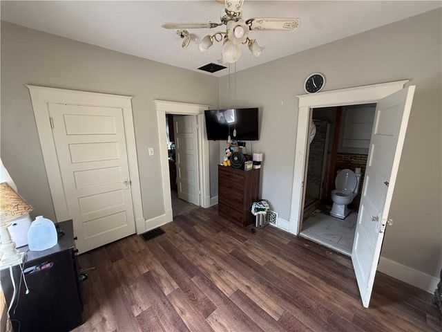 3131 St Joseph Avenue, St Joseph, MO 64505