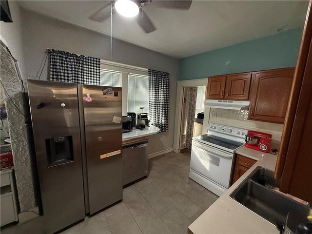 3131 St Joseph Avenue, St Joseph, MO 64505