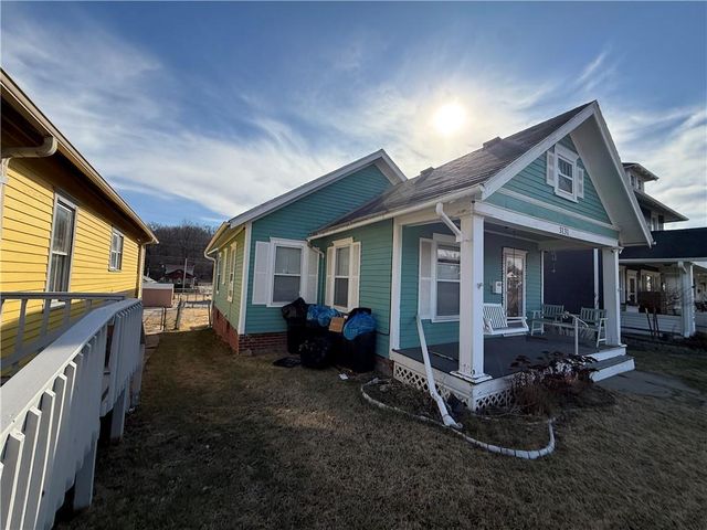 3131 St Joseph Avenue, St Joseph, MO 64505