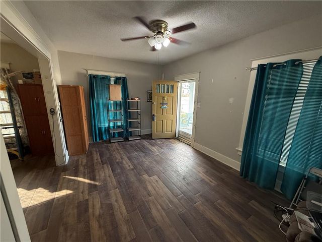 3131 St Joseph Avenue, St Joseph, MO 64505