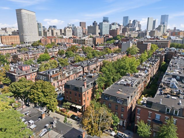 58 Gray St 3, Boston, MA 02116