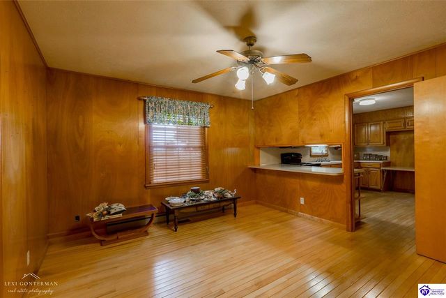 5828 Leitchfield Loop Road, Cecilia, KY 42724