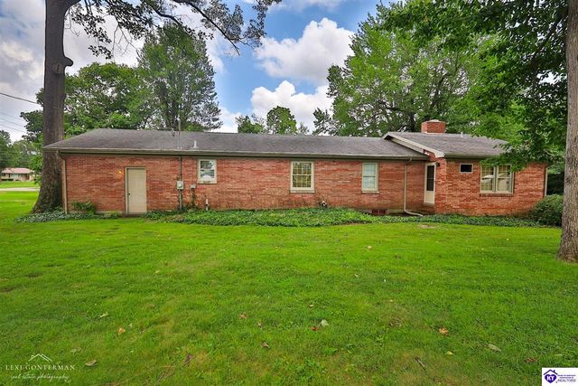5828 Leitchfield Loop Road, Cecilia, KY 42724
