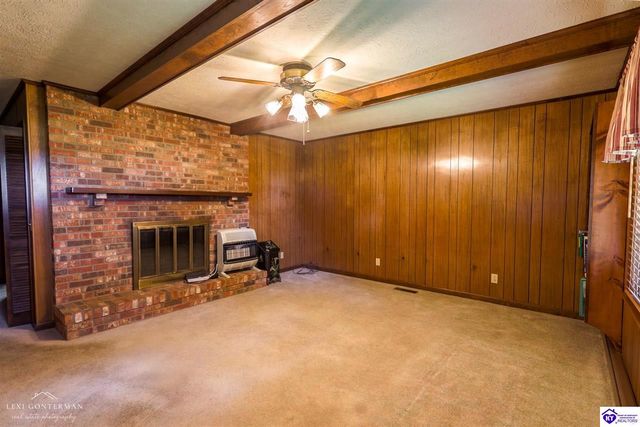 5828 Leitchfield Loop Road, Cecilia, KY 42724