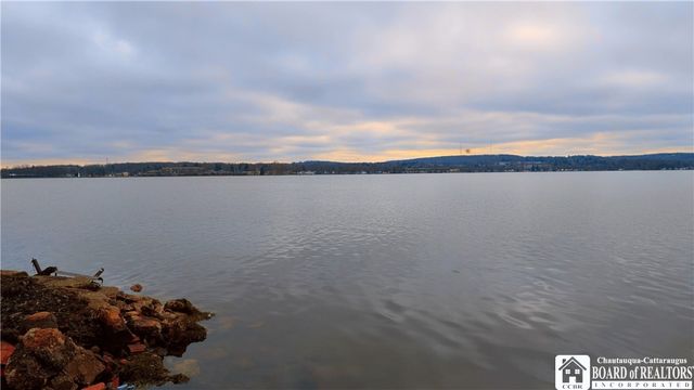 2802 Elmhurst Avenue, Ellicott, NY 14701