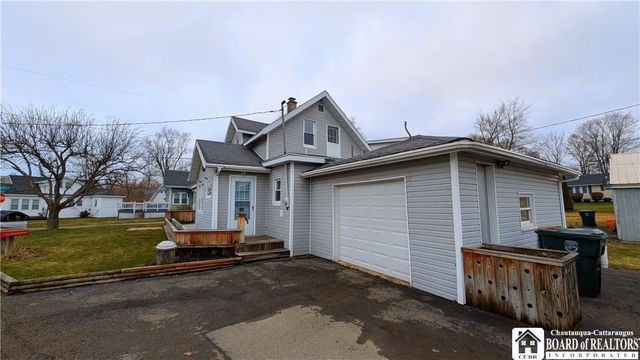 2802 Elmhurst Avenue, Ellicott, NY 14701