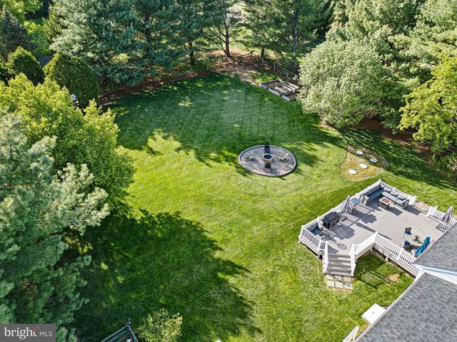 1210 THUNDER HILL RD, Lincoln University, PA 19352
