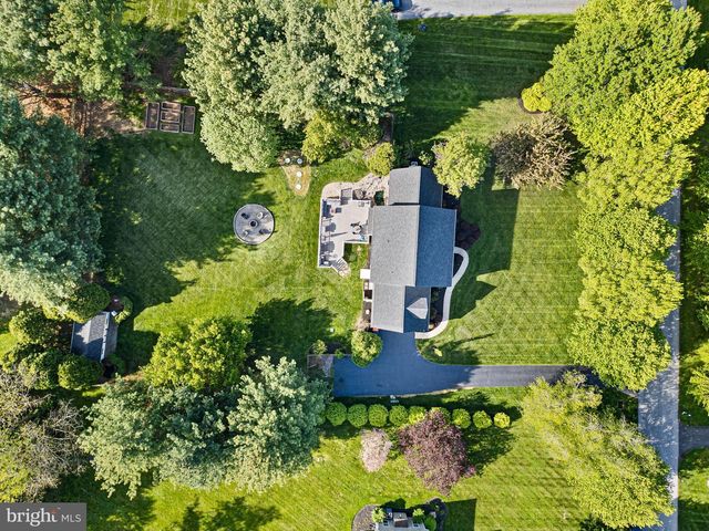 1210 THUNDER HILL RD, Lincoln University, PA 19352