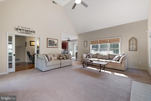 1210 THUNDER HILL RD, Lincoln University, PA 19352