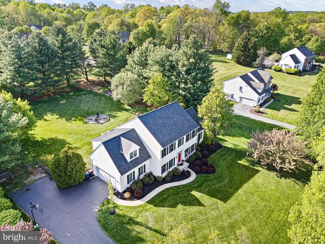 1210 THUNDER HILL RD, Lincoln University, PA 19352