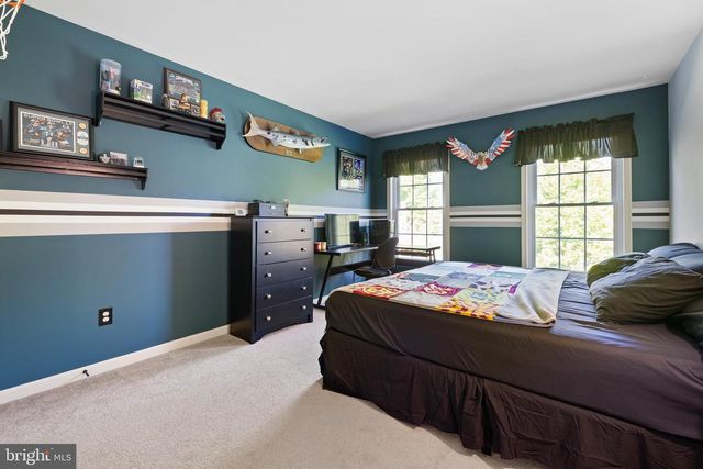 1210 THUNDER HILL RD, Lincoln University, PA 19352