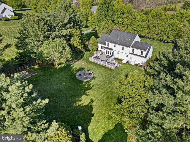 1210 THUNDER HILL RD, Lincoln University, PA 19352