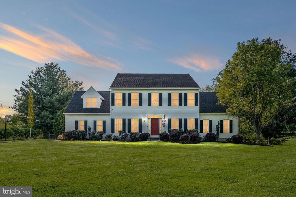 1210 THUNDER HILL RD, Lincoln University, PA 19352