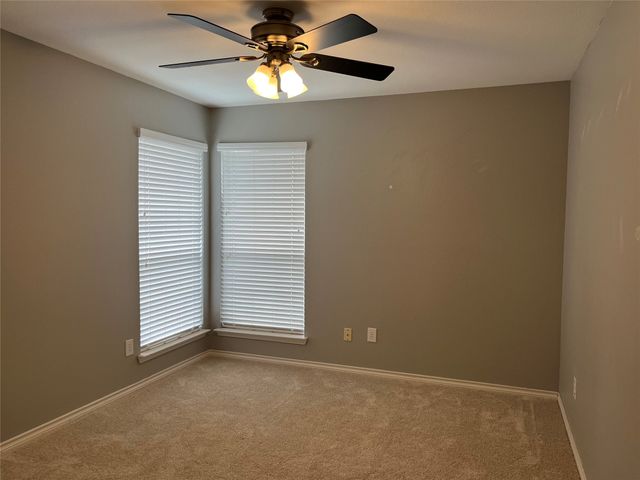 312 Moss Hill Road, Irving, TX 75063