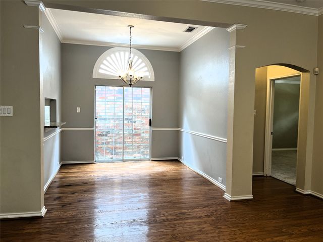 312 Moss Hill Road, Irving, TX 75063