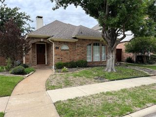 312 Moss Hill Road, Irving, TX 75063