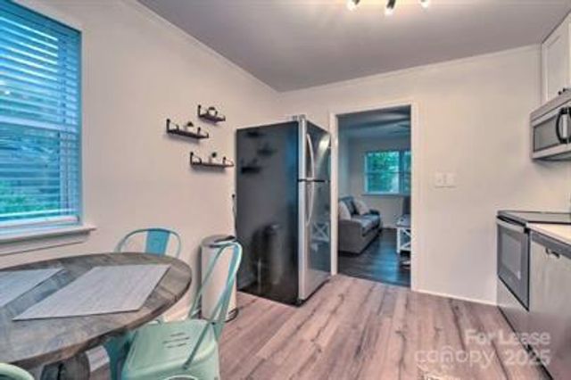 3407 Coldstream Lane, Charlotte, NC 28205