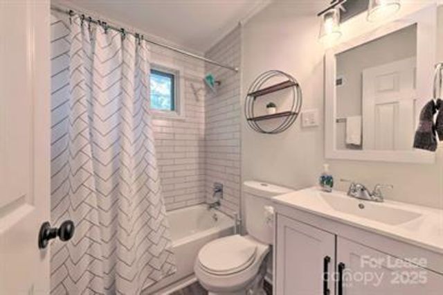 3407 Coldstream Lane, Charlotte, NC 28205