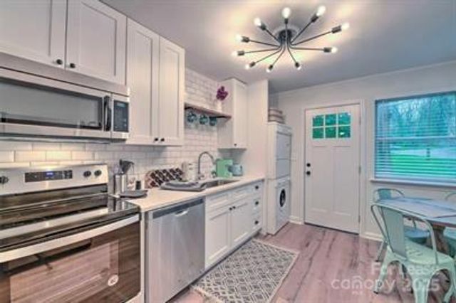 3407 Coldstream Lane, Charlotte, NC 28205