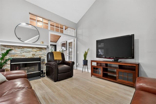 1432 FARRINDON CIRCLE, Lake Mary, FL 32746