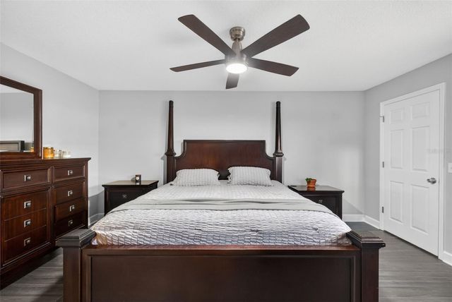 1432 FARRINDON CIRCLE, Lake Mary, FL 32746