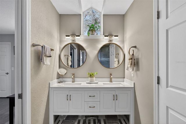 1432 FARRINDON CIRCLE, Lake Mary, FL 32746