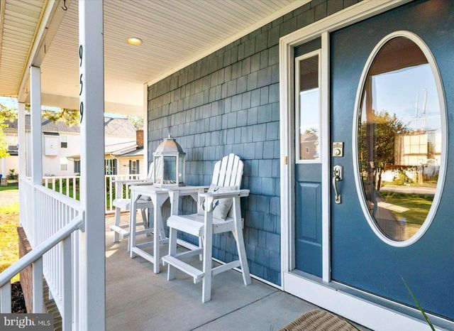 959 CHESTER RIVER DR, Grasonville, MD 21638