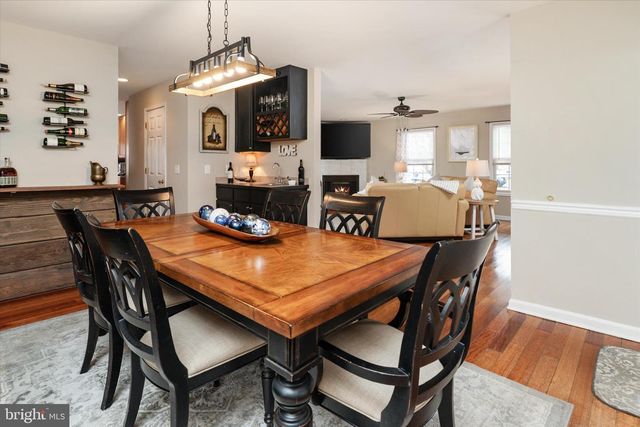 959 CHESTER RIVER DR, Grasonville, MD 21638