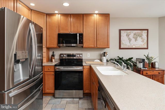 959 CHESTER RIVER DR, Grasonville, MD 21638