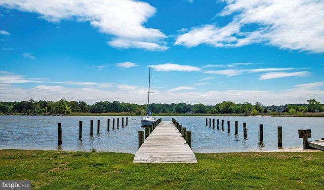 959 CHESTER RIVER DR, Grasonville, MD 21638