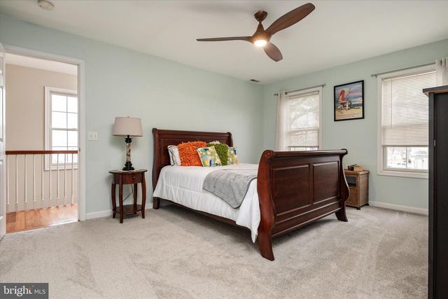 959 CHESTER RIVER DR, Grasonville, MD 21638