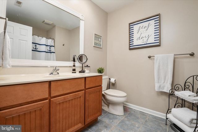 959 CHESTER RIVER DR, Grasonville, MD 21638