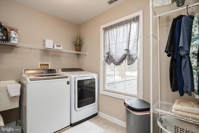 959 CHESTER RIVER DR, Grasonville, MD 21638