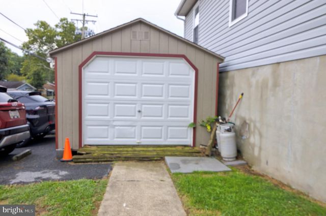 4203 WASHINGTON BLVD, Baltimore, MD 21227