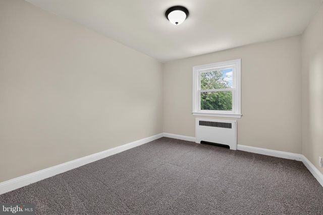236 WYNNEWOOD AVE, Lansdowne, PA 19050