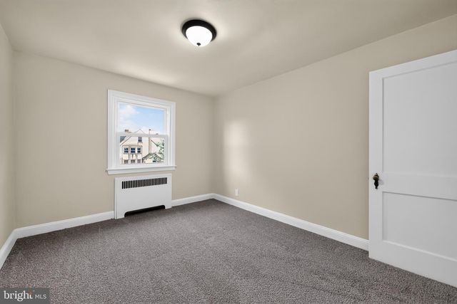 236 WYNNEWOOD AVE, Lansdowne, PA 19050