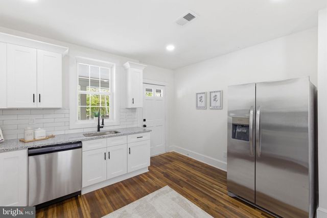 1101 N ROYAL AVE N, Front Royal, VA 22630