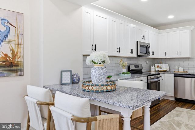 1101 N ROYAL AVE N, Front Royal, VA 22630