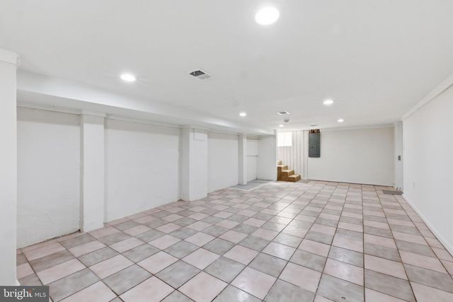 1101 N ROYAL AVE N, Front Royal, VA 22630