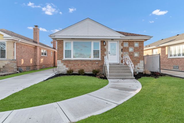 4500 N Ozanam Avenue, Norridge, IL 60706
