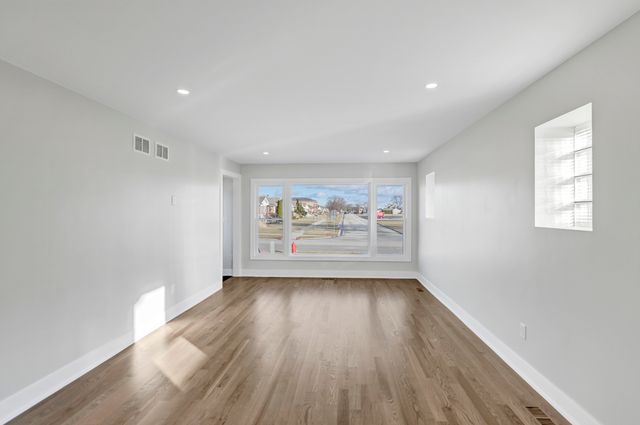 4500 N Ozanam Avenue, Norridge, IL 60706