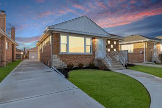 4500 N Ozanam Avenue, Norridge, IL 60706