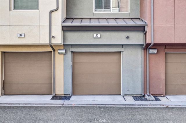 83 Waldorf, Irvine, CA 92612