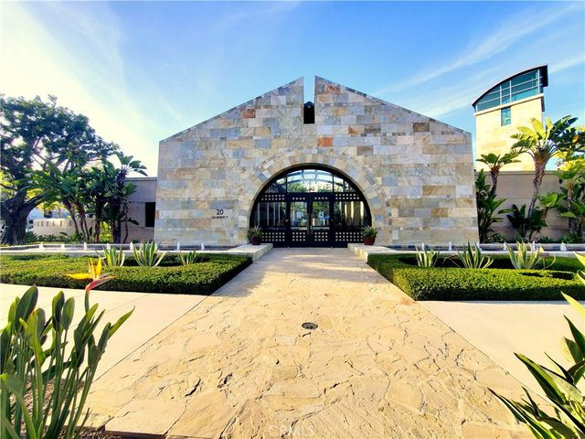 83 Waldorf, Irvine, CA 92612