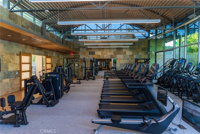 83 Waldorf, Irvine, CA 92612