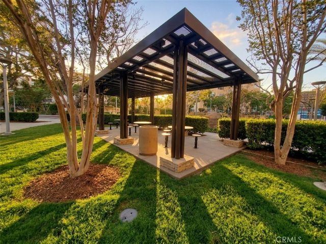 83 Waldorf, Irvine, CA 92612