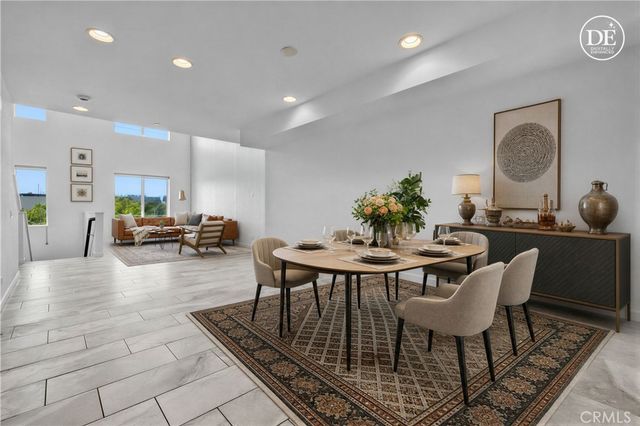 83 Waldorf, Irvine, CA 92612