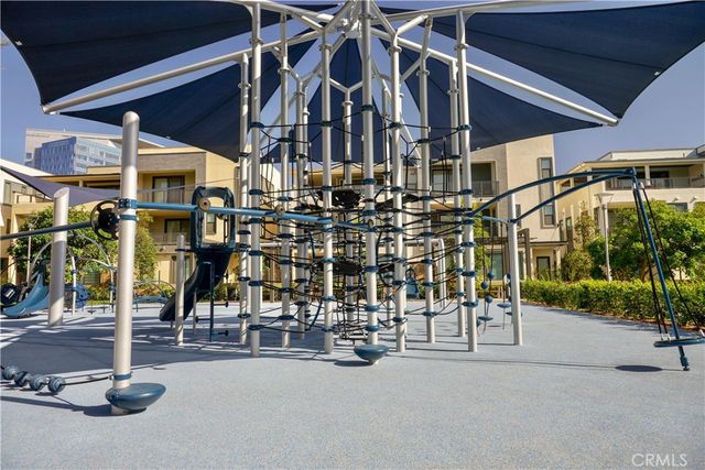 83 Waldorf, Irvine, CA 92612